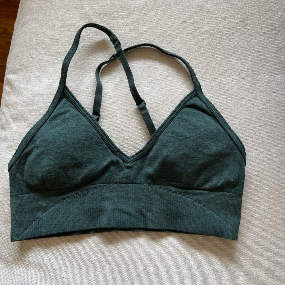 Lulu Lemon Ebb to Street sports bra